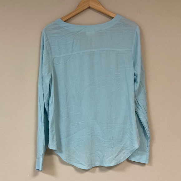 Twist Hem Blouse Women’s Medium Mint Green Seafoam Beachy Resortwear Top Shirt - Picture 3 of 8